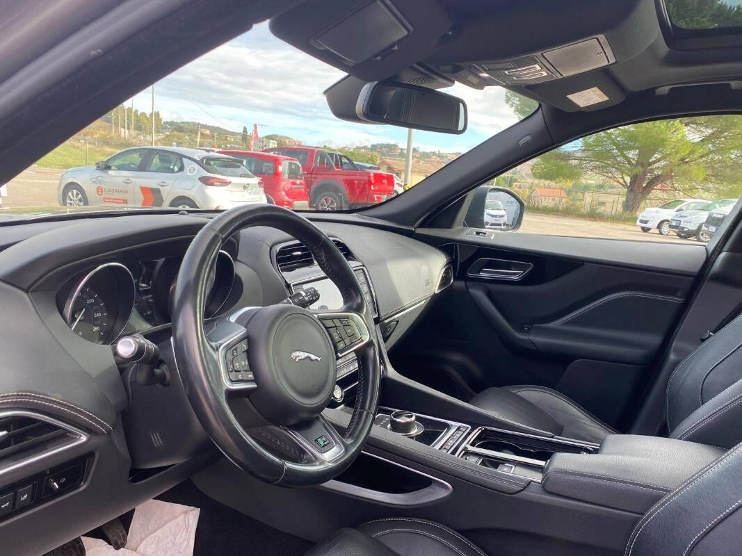 Jaguar F-Pace 2.0d R-Sport 180cv