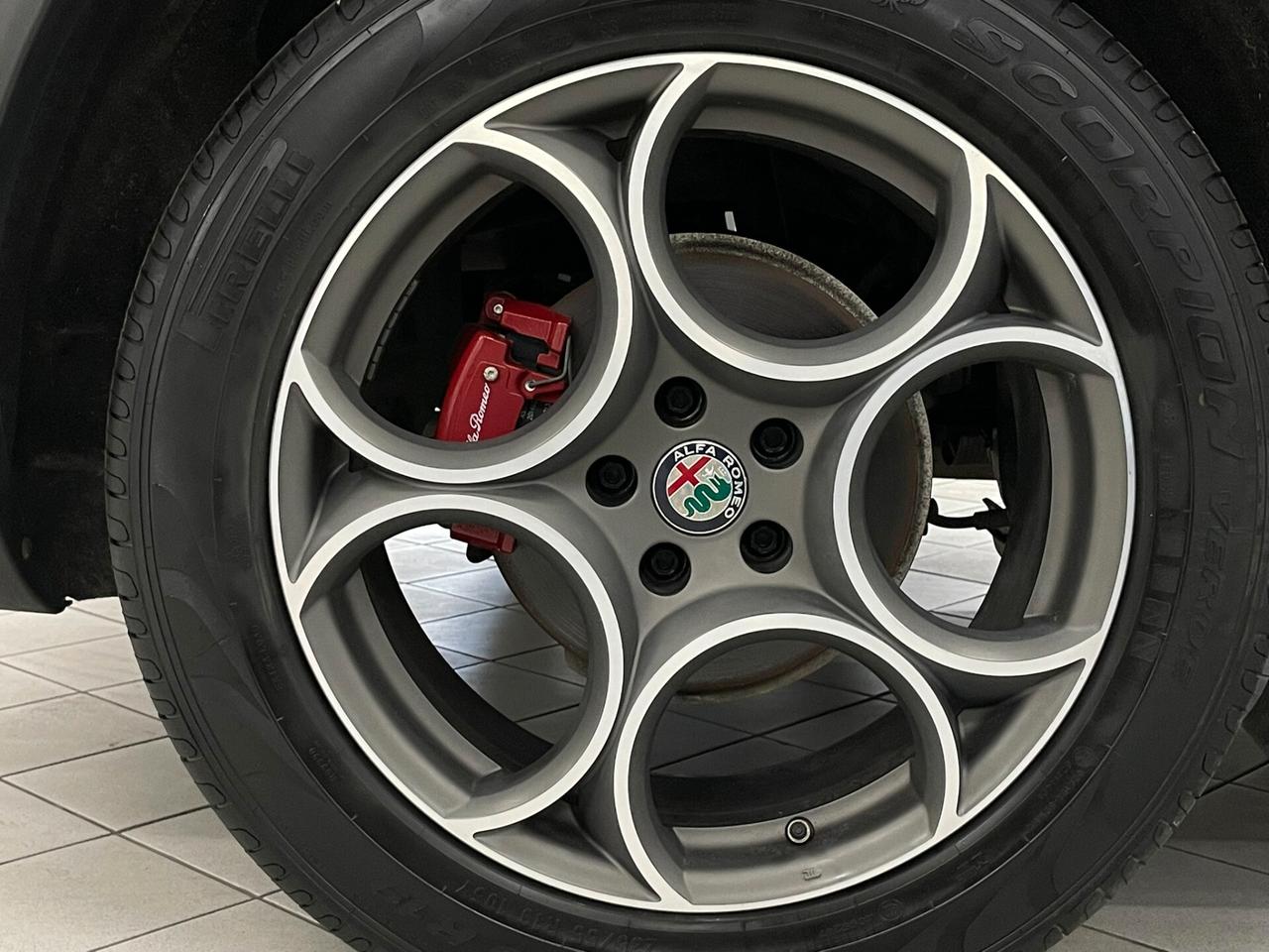 Alfa Romeo Stelvio 2.2 TD 190 CV EXECUTIVE Q4 CERCHI 19" PERFETTA KIT DISTRIBUZIONE SOSTITUITO