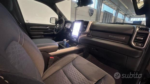 RAM 1500 3.0L 420cv BIGHORN-GPL-GANCIO-COPRICASS