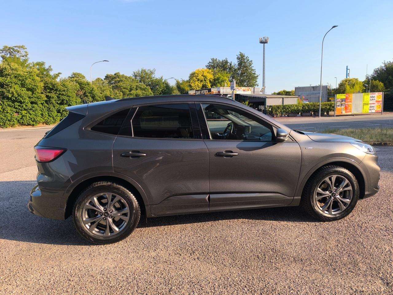 Ford Kuga 2.5 Full Hybrid 190 CV CVT AWD ST-Line Design