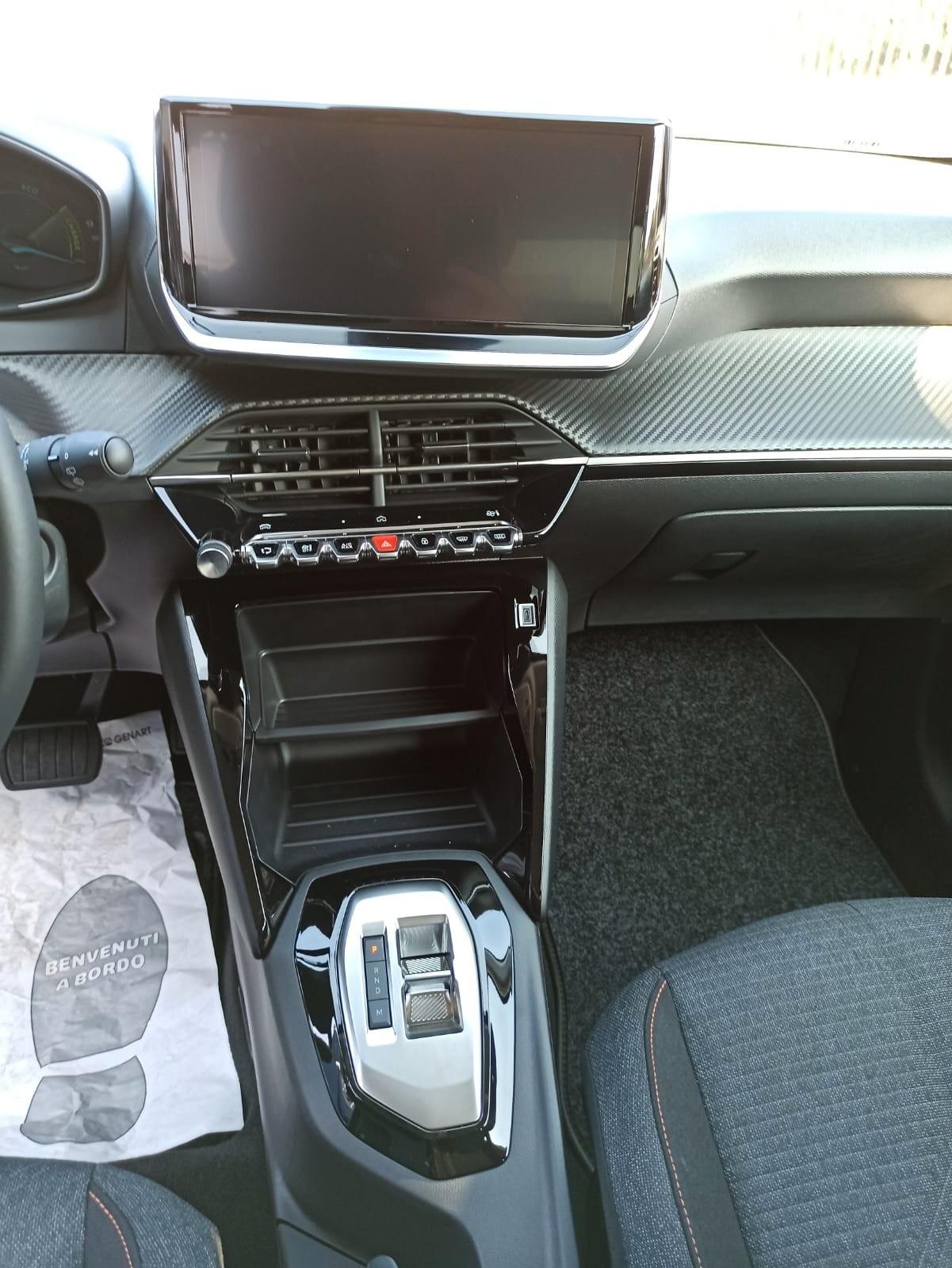 Peugeot 208 Hybrid 110 e-DCS6 Style