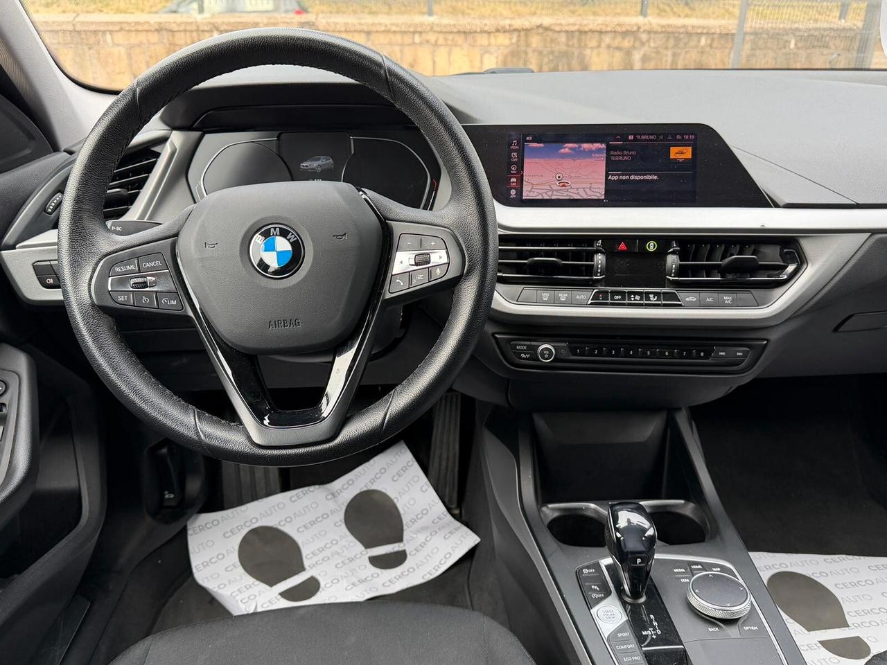 Bmw 116 116d 5p. Advantage
