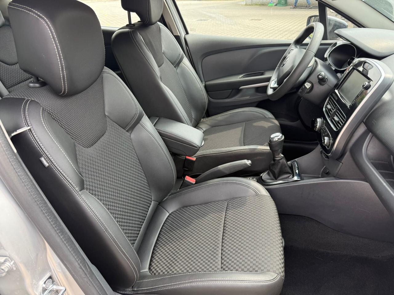 Renault Clio 5 porte Moschino 23200km neopatentati