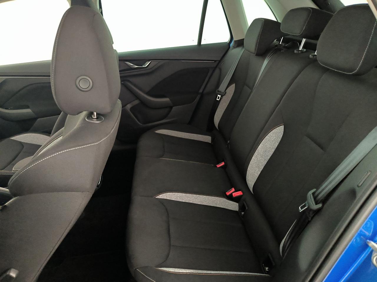 Skoda Kamiq 1.0 tsi black dots 95cv