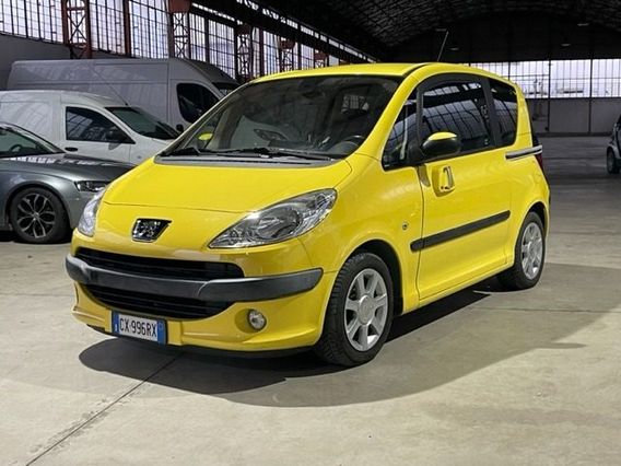 PEUGEOT 1007 1.4 Sporty 2Tronic