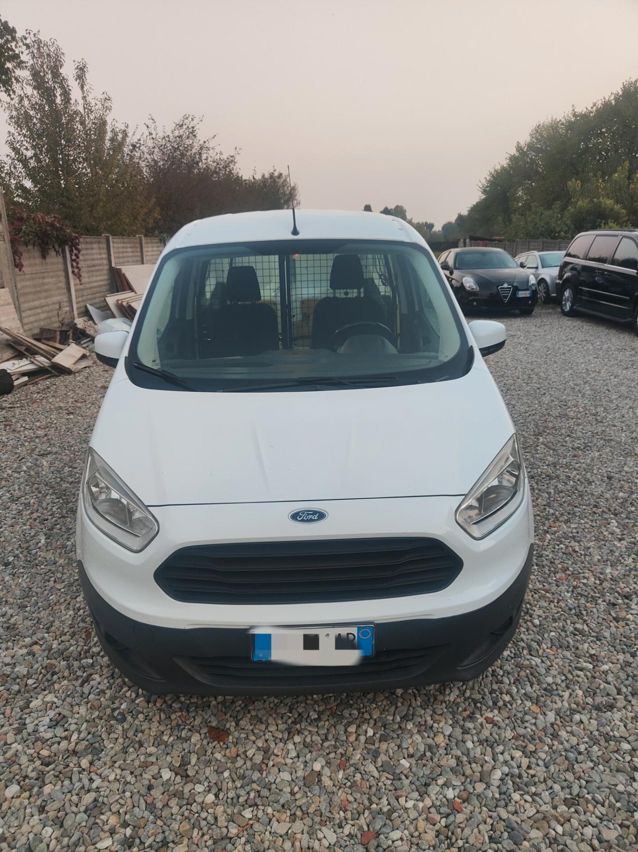 ford courier anno 2018 euro 6b unico proprietario