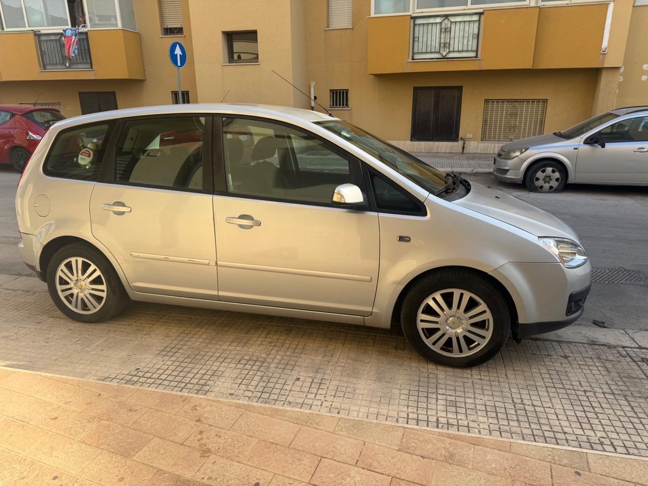 Ford Focus C-Max 1.6 TDCi (110CV)