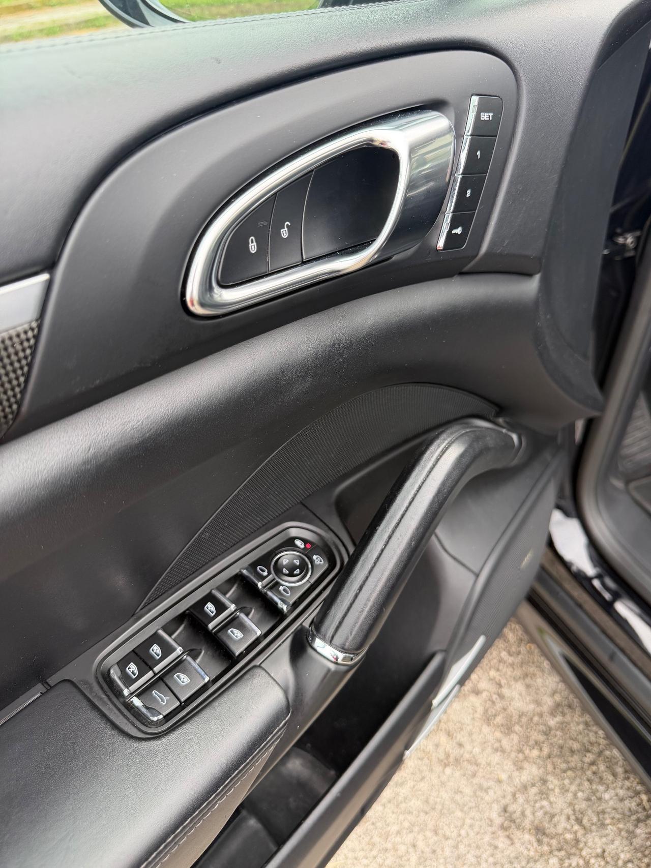 Porsche Cayenne 3.6 GTS