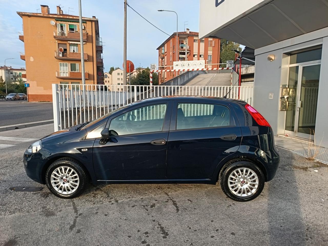 Fiat Punto 1.2 8V 5 porte Street