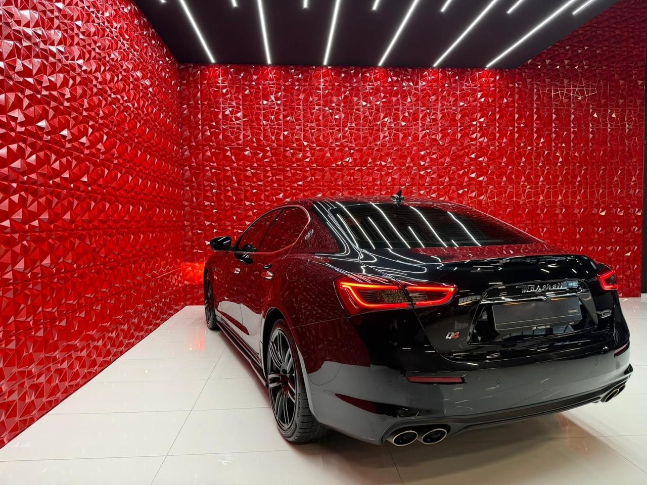 Maserati Ghibli V6 Granlusso 349Cv UNICO PROPRIETARIO