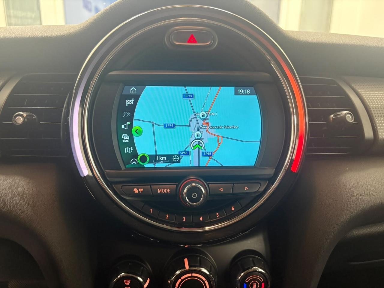 Mini Cooper 1500 D Baker Street Unipro 2019