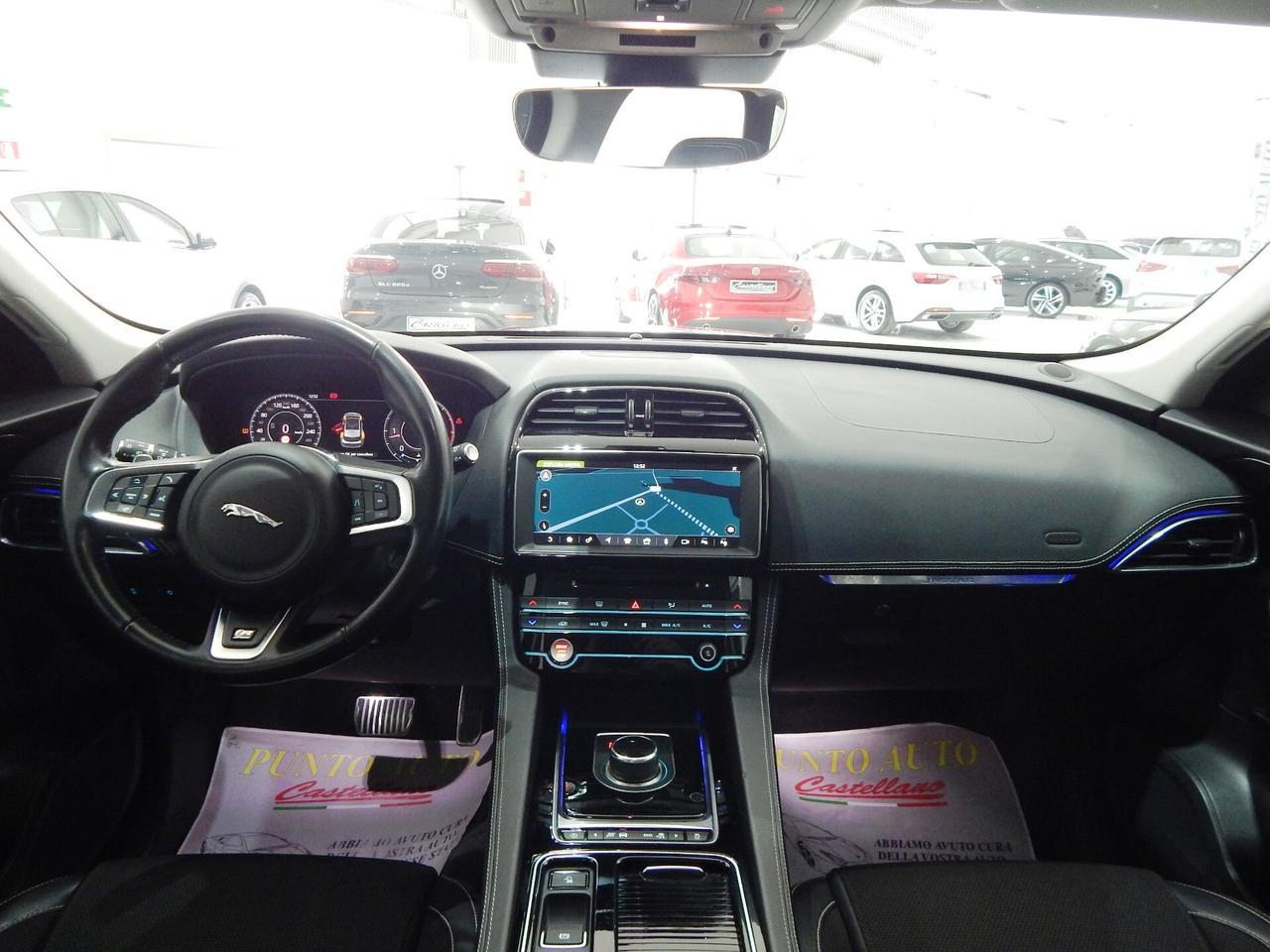 Jaguar F-Pace 2.0d i4 R-Sport 180cv Aut TETTO-NAVI-PELLE-PARK