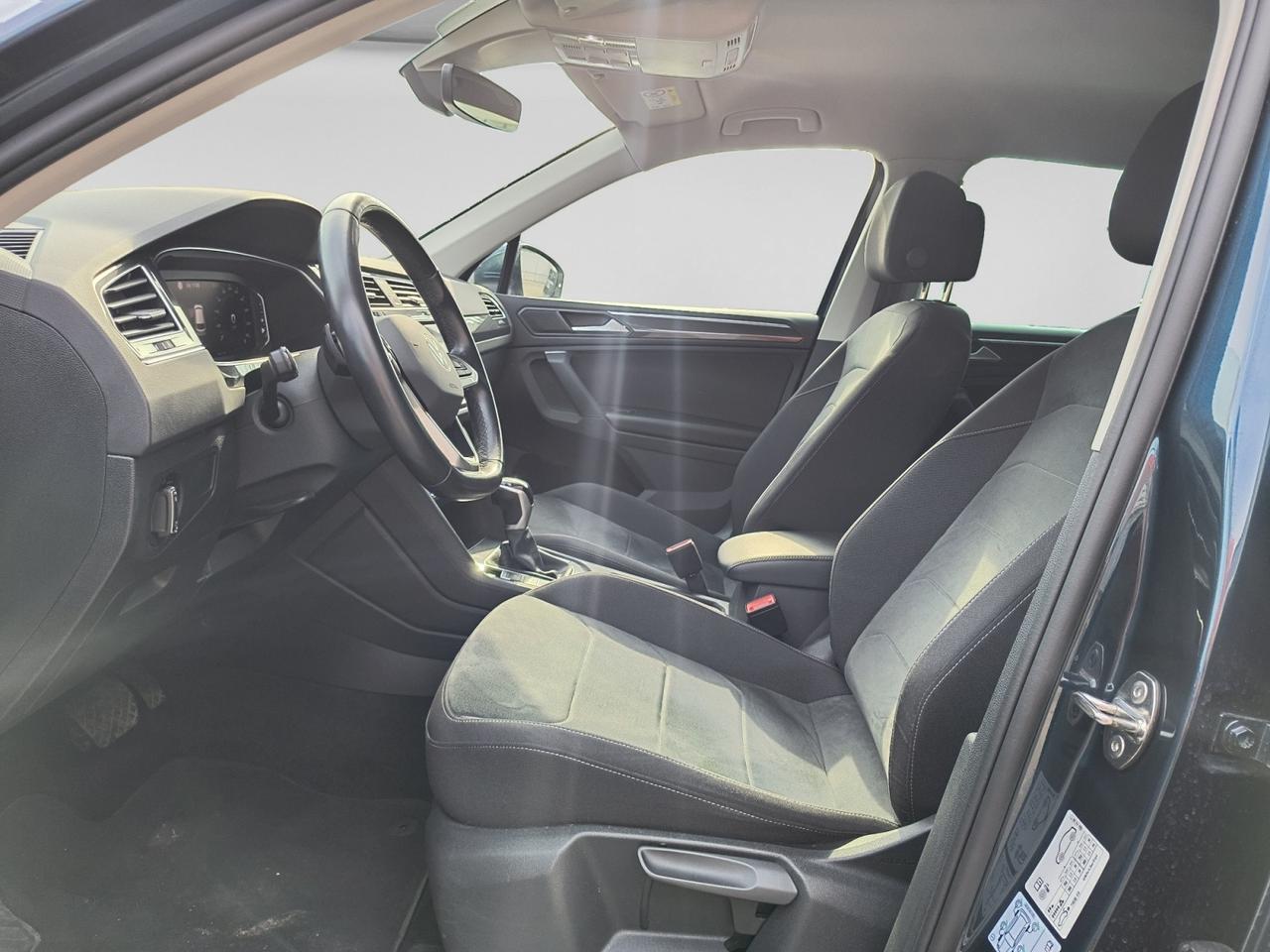 VOLKSWAGEN Tiguan II 2021 - Tiguan 2.0 tdi Elegance 150cv dsg