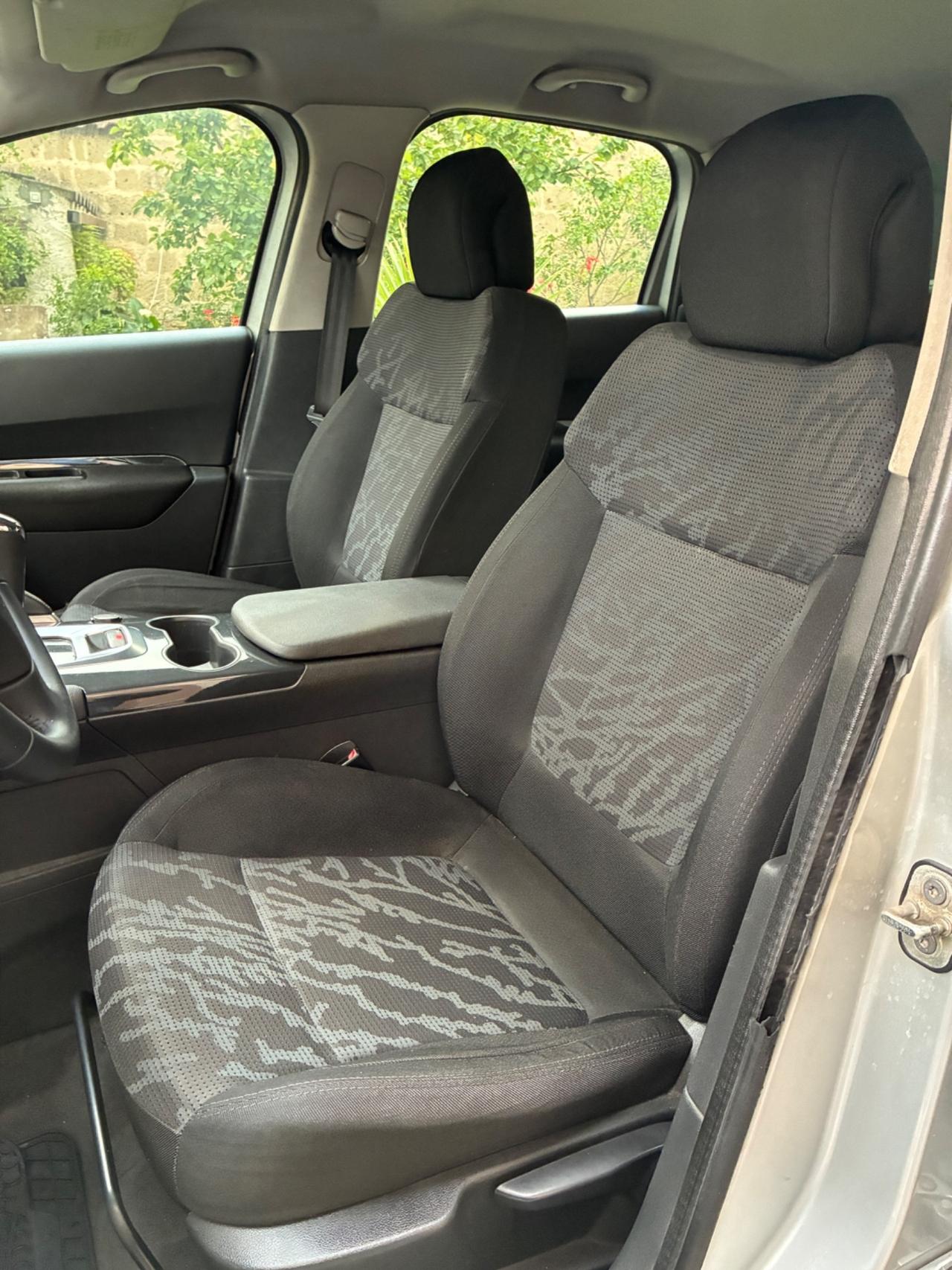 Peugeot 3008 1.6 HDi 110CV cambio robotizzato Tecno