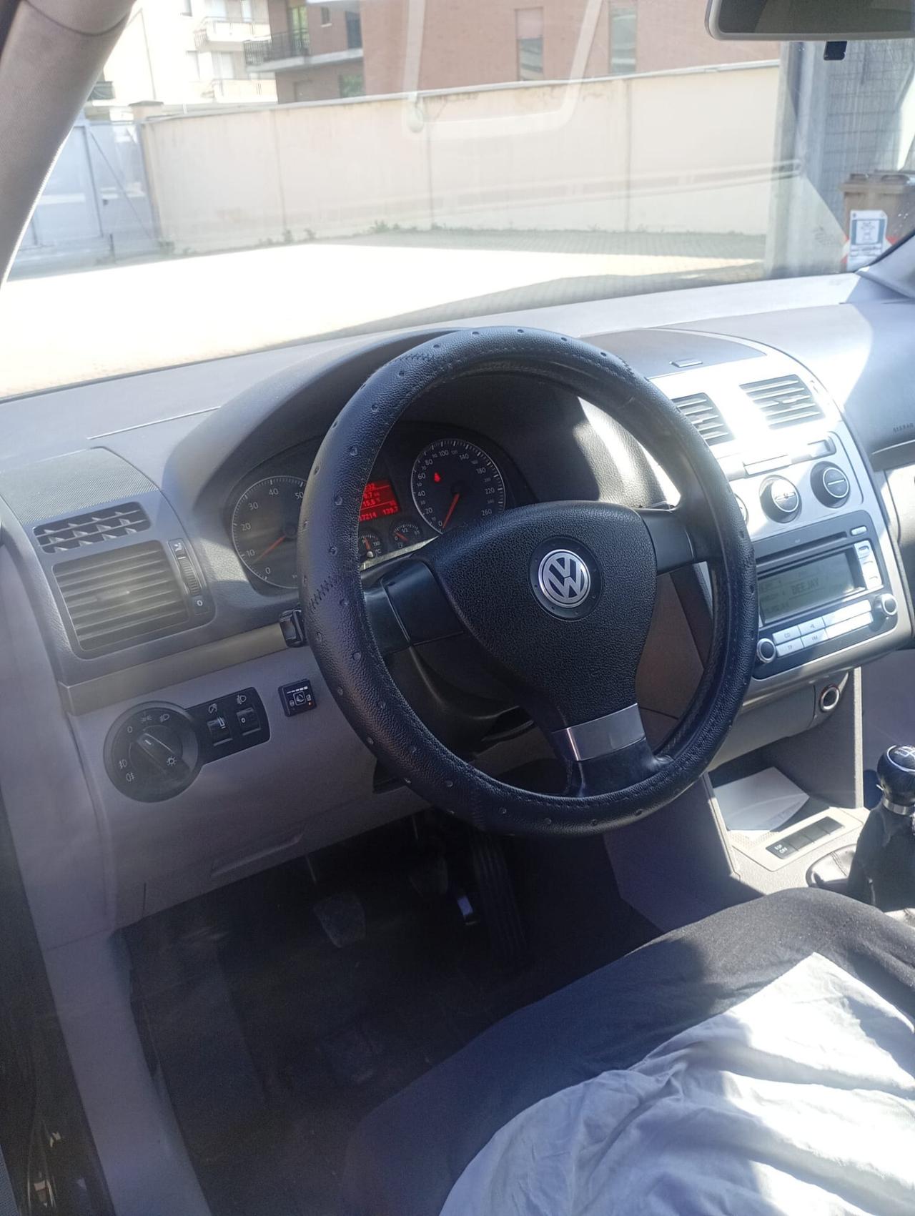 Volkswagen Touran 1.6 Trendline Bifuel G