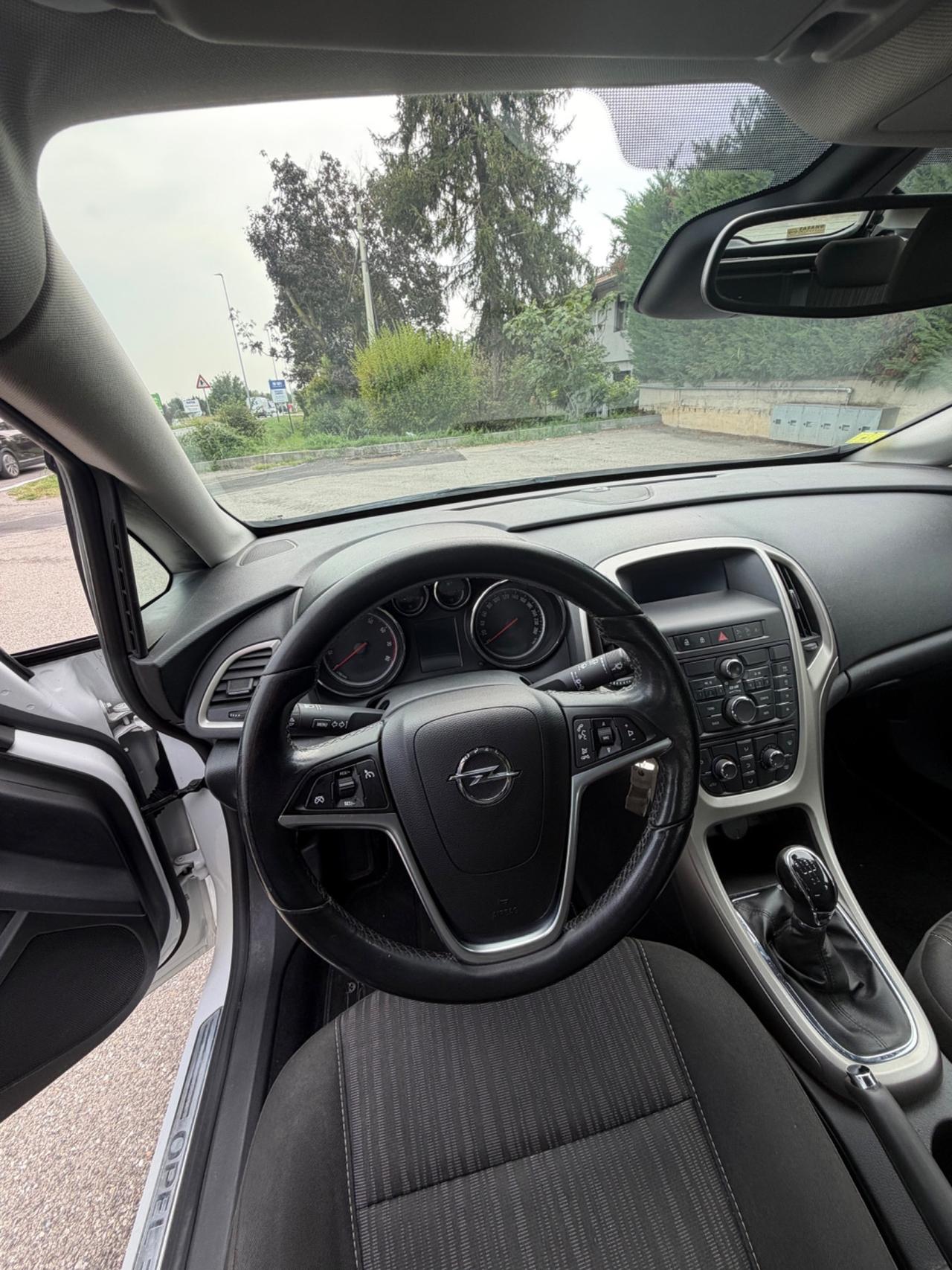 Opel Astra 1.4 100CV Sports Tourer Cosmo
