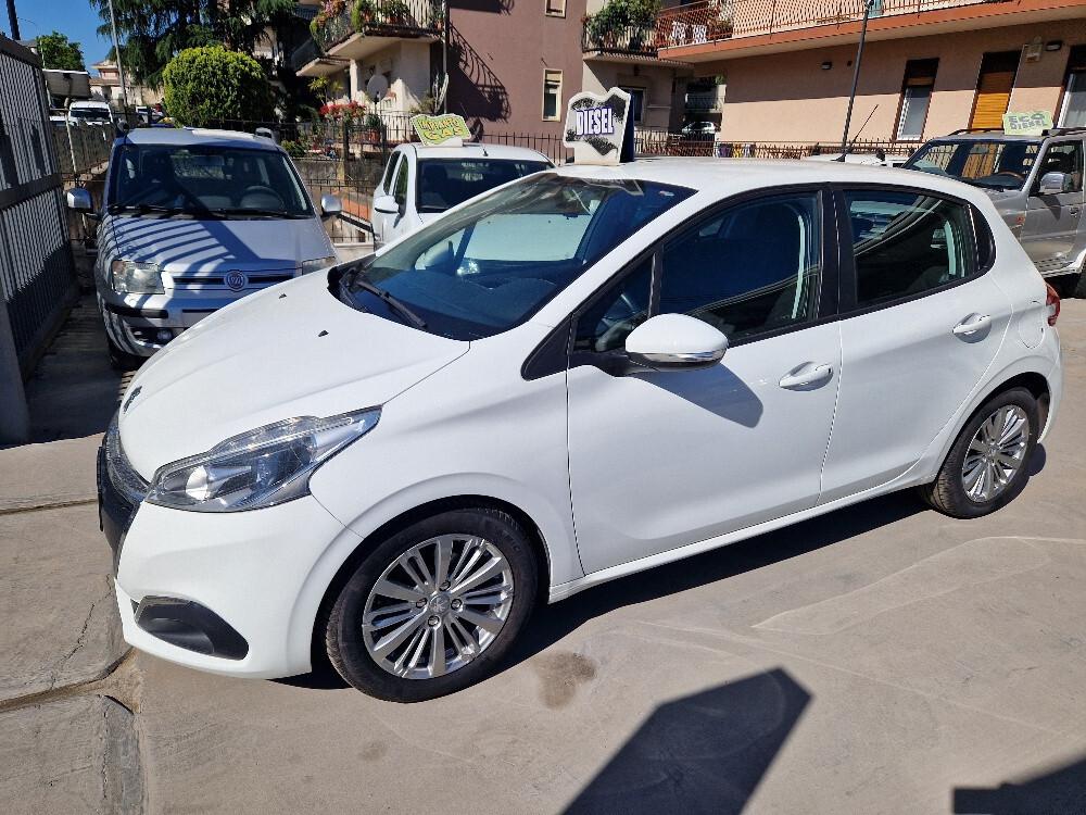 Peugeot 208 BlueHDi 100 S&S 5 porte GT Line