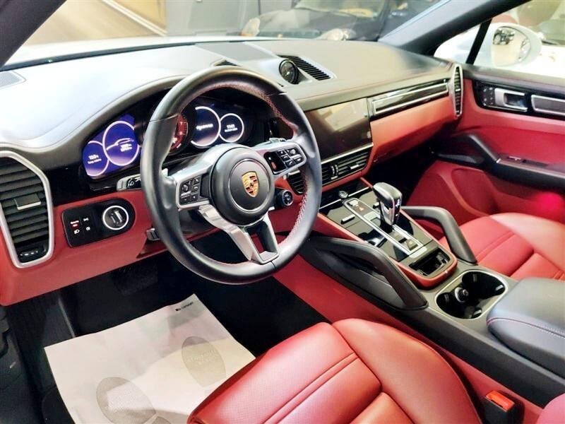 Porsche Cayenne 3.0 V6 E-Hybrid Platinum Edition