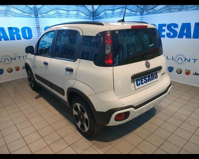 FIAT New Panda 1.0 firefly hybrid Cross s&s 70cv 5p.ti