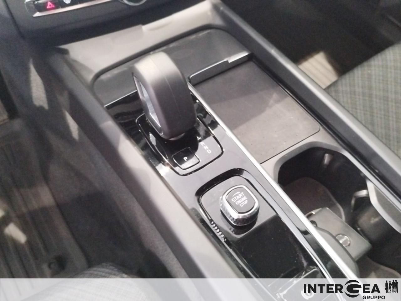 VOLVO XC60 2.0 b4 Core auto