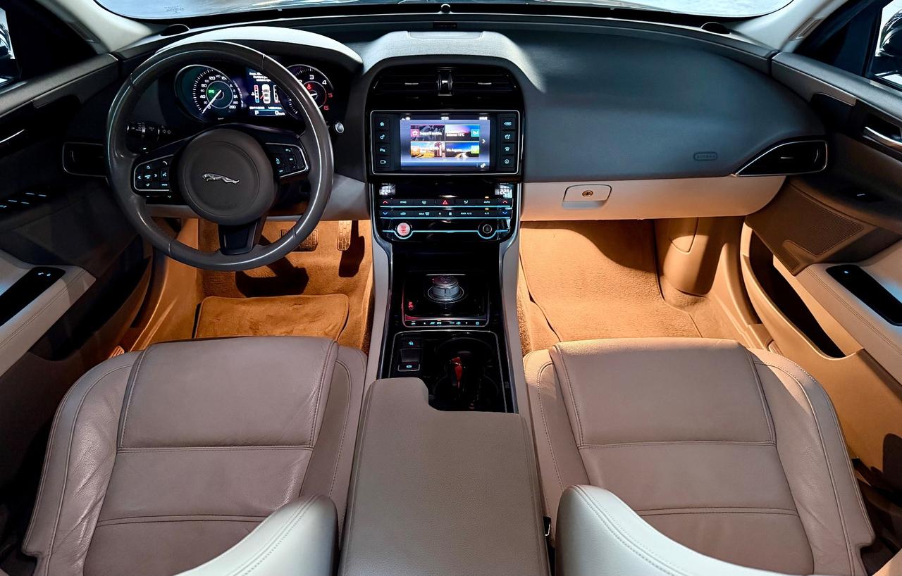 Jaguar XE 2.0 D Turbo aut. Prestige