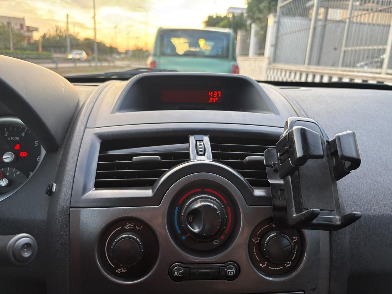 Renault Megane 1600 Sw Dynamique Unipro 2005