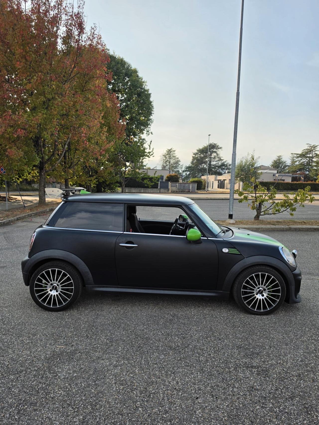Mini cooper d NEOPATENTATI