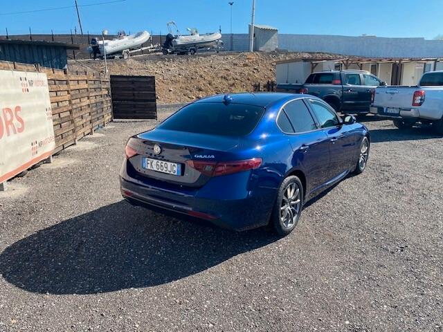 Alfa Romeo Giulia 2.2 Turbodiesel 150 CV