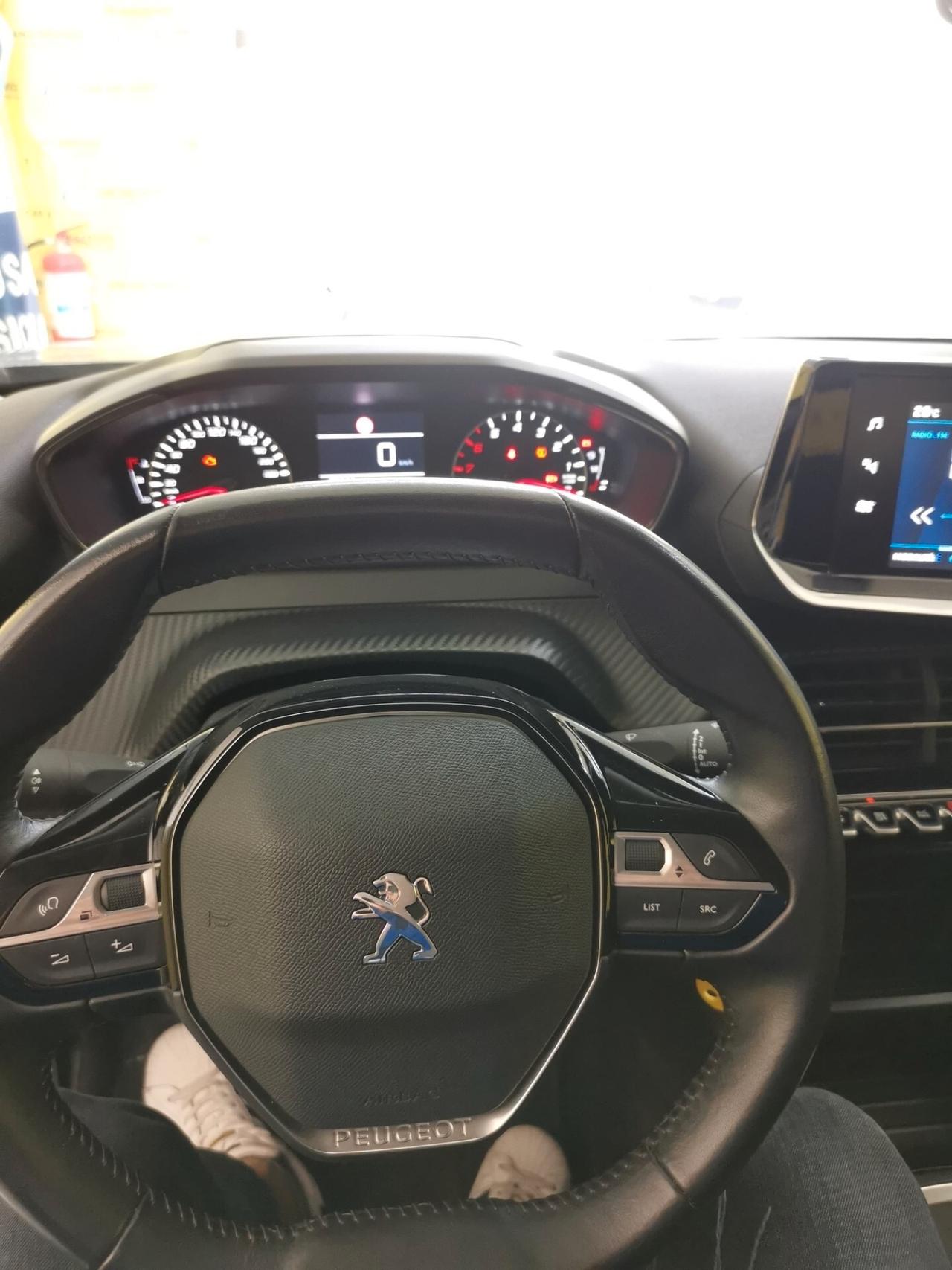 Peugeot 2008 PureTech 100 S&S Allure