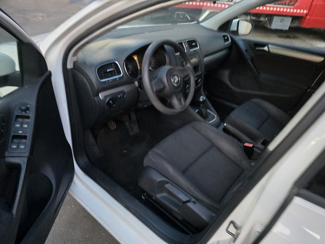 Volkswagen Golf 1.6 TDI DPF 5p. 2012