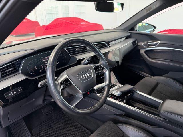 AUDI e-tron SPB 50 quattro