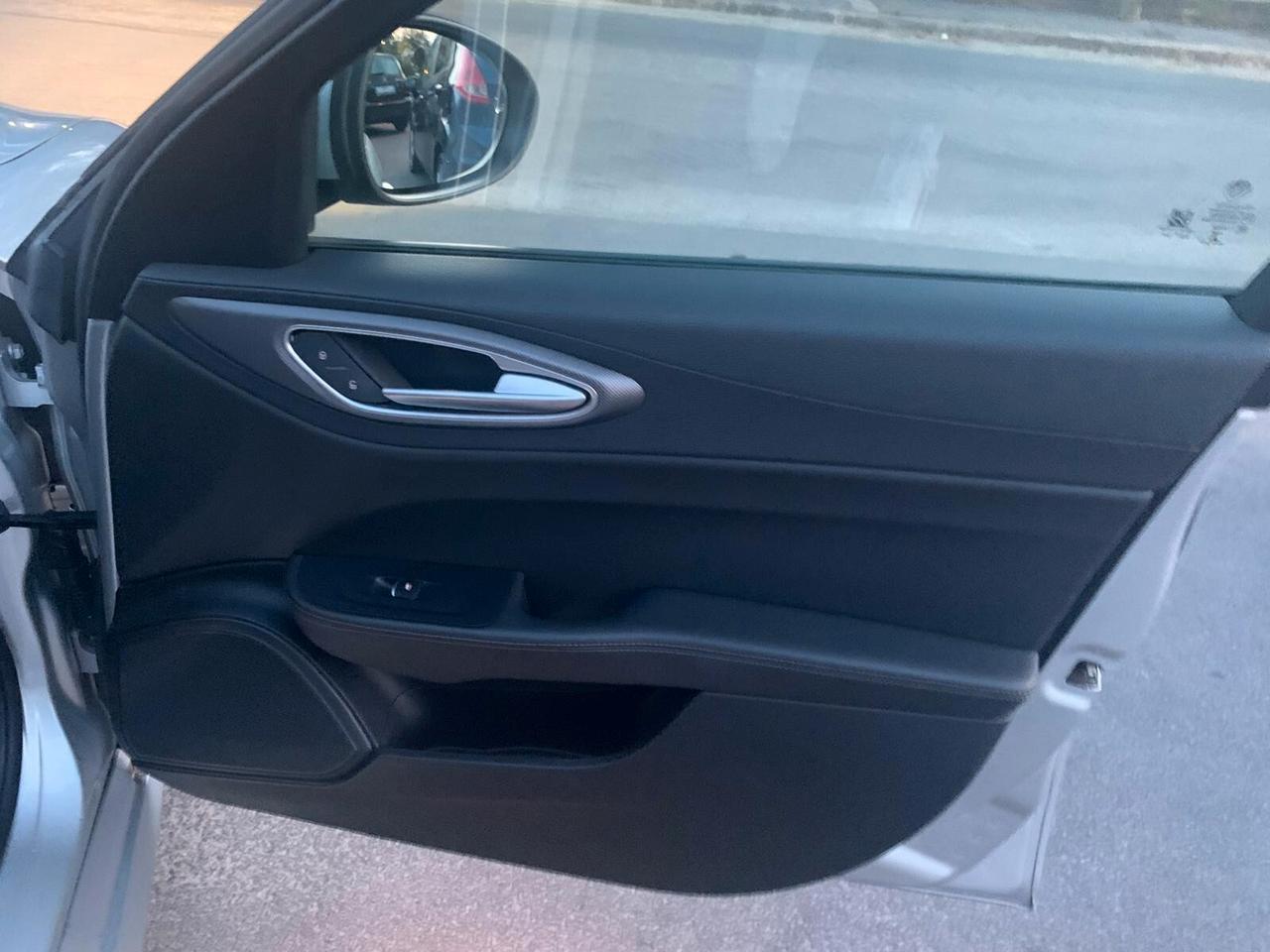 Alfa Romeo Giulia 2.2 Turbodiesel 180 CV Business Sport - 2018