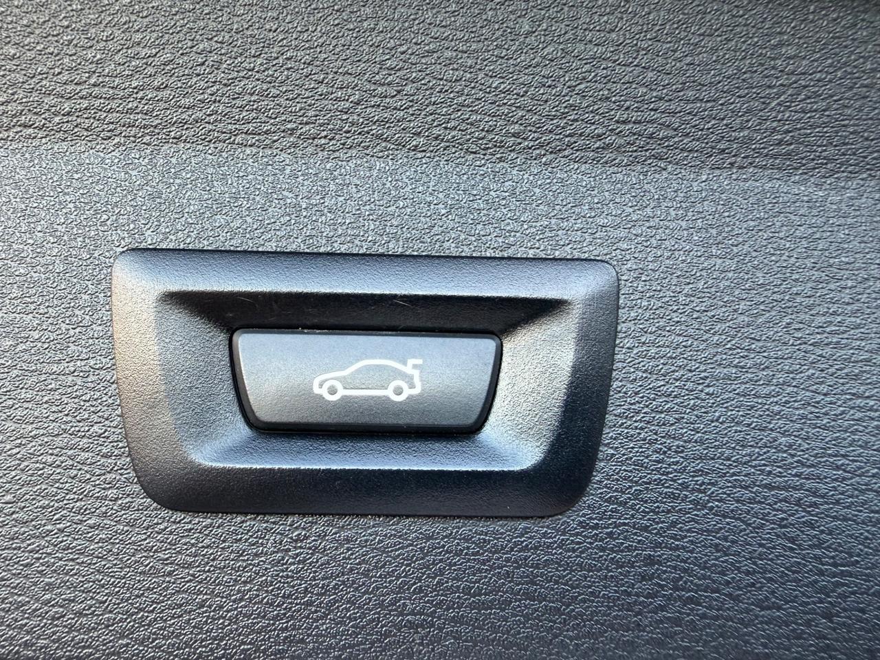 Bmw X1 20d 2.0 190 Cv Fari led