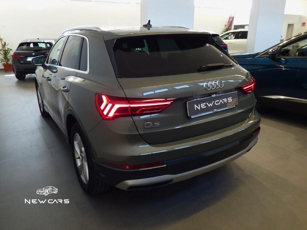 Audi Q3 35 TDI S tronic Business Advanced