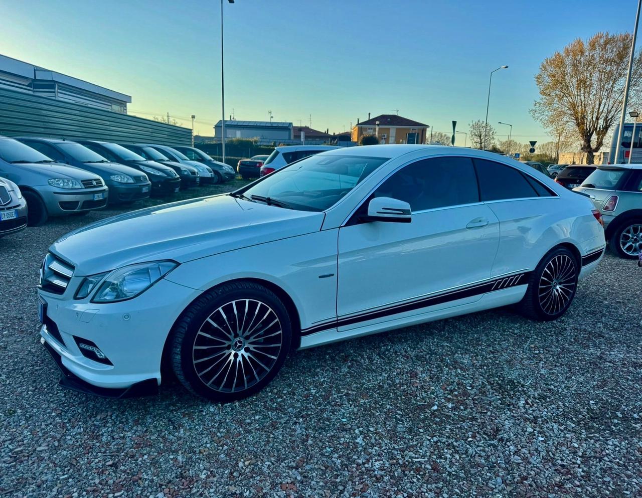 Mercedes-benz E 220 CDI Coupé BlueEFFICIENCY Avantgarde Automatica