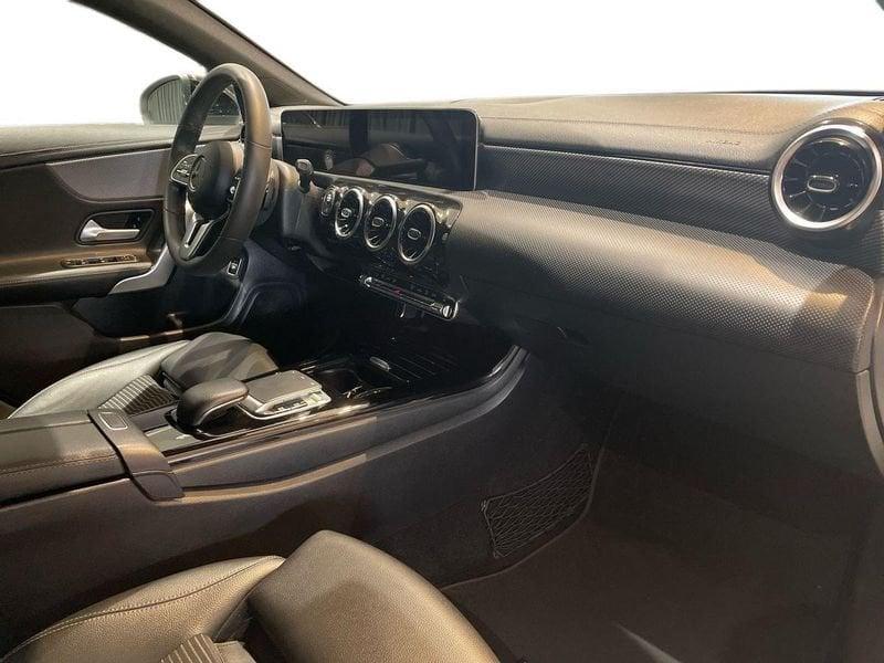 Mercedes-Benz CLA Shooting Brake 180 Sport auto