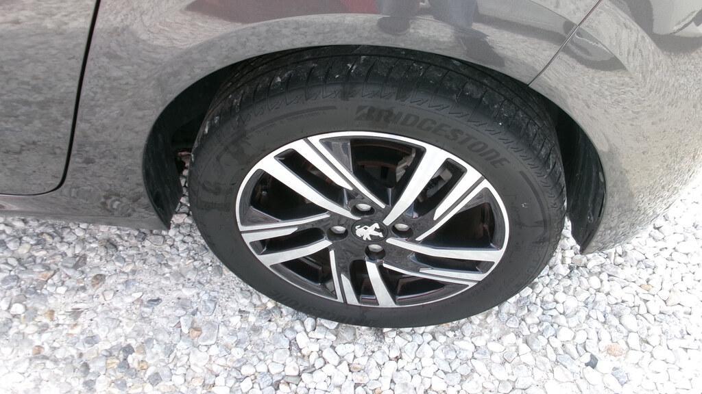Peugeot 208 5 Porte 1.2 PureTech Allure Pack EAT