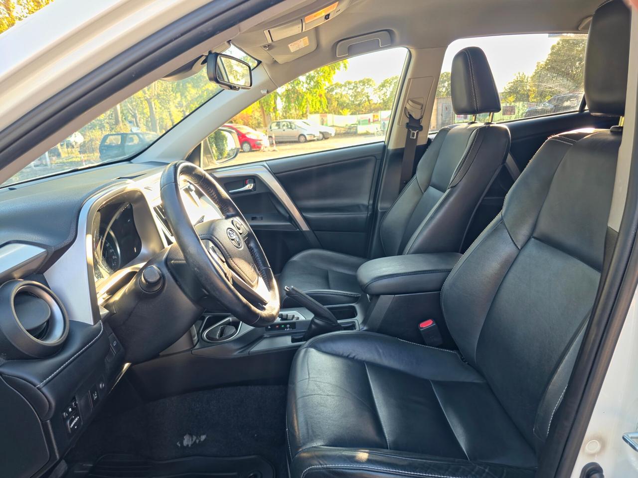 Toyota RAV 4 RAV4 2.5 Hybrid 2WD Lounge E6B Automatica 2016