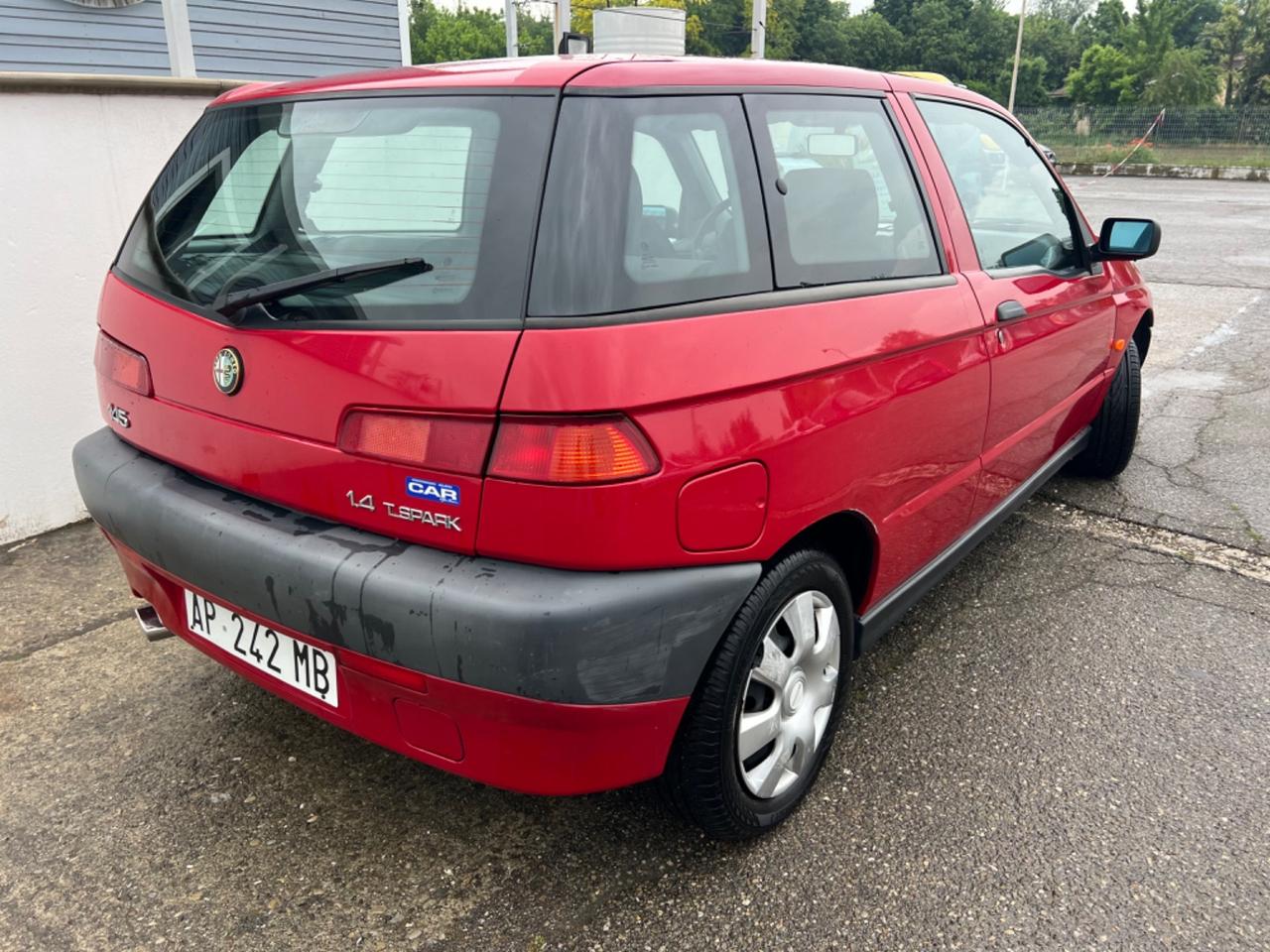 Alfa Romeo 145