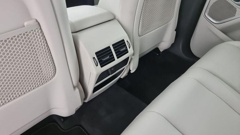 Jaguar E-Pace E-Pace 2.0D I4 163 CV AWD Auto SE N1 Autocarro