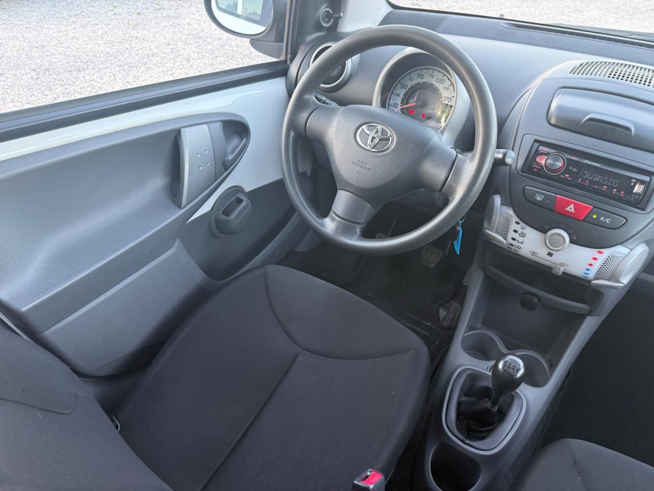 Toyota Aygo 1.0 12V VVT-i 5 porte Deep Ocean Connect