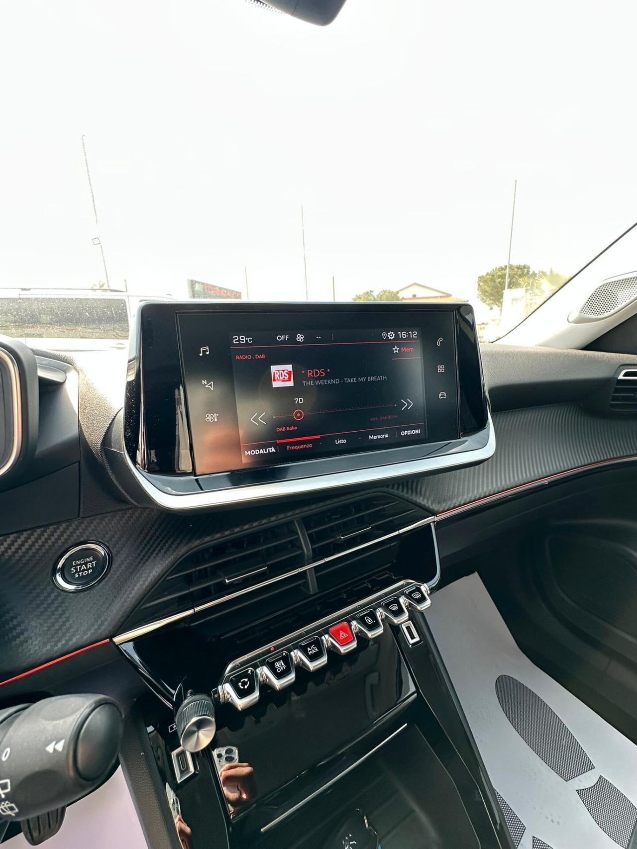 Peugeot 2008 PureTech 100 S&S Allure