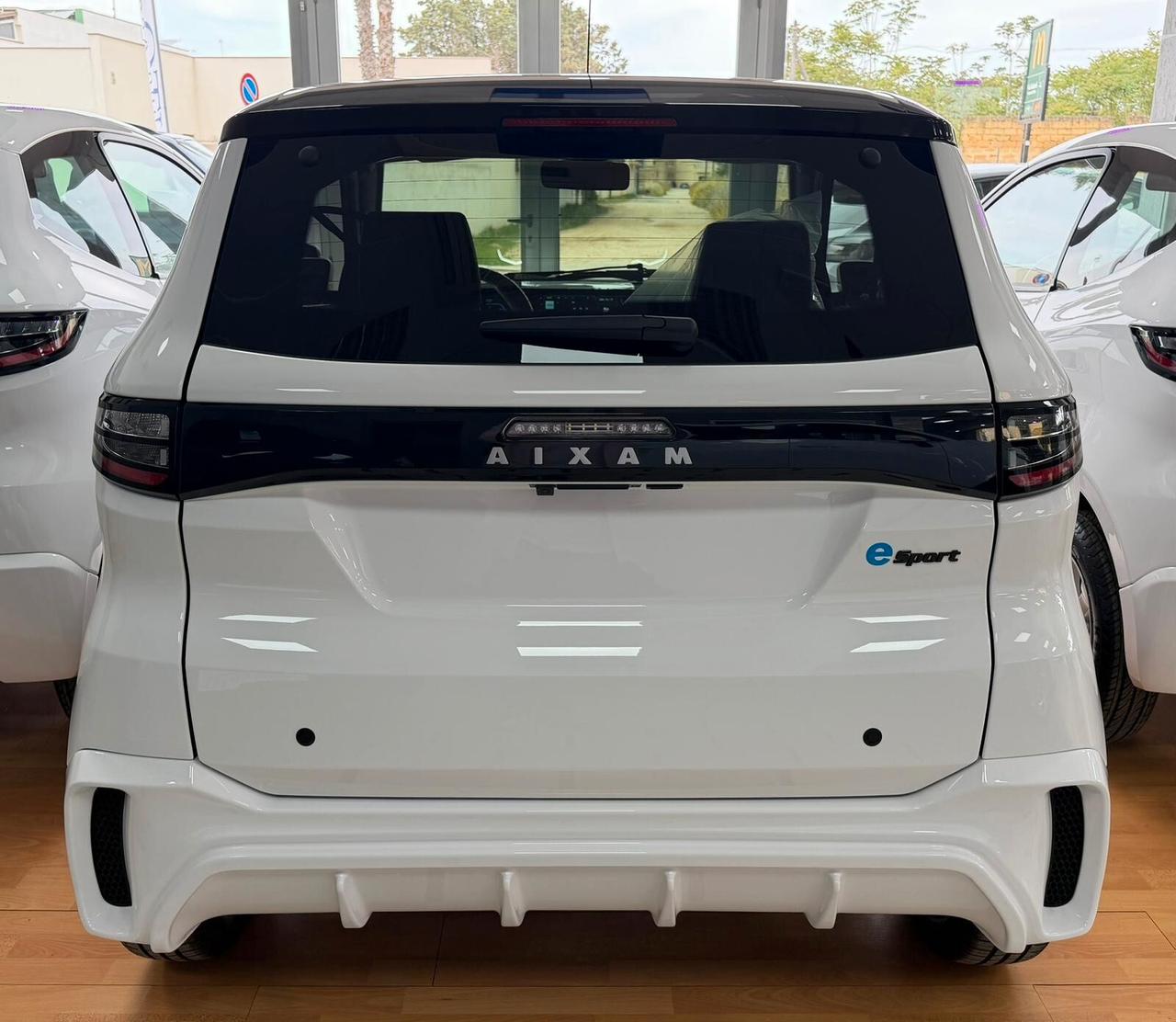 Aixam E-City Pack Km0 my2026 con sconto Ecobonus