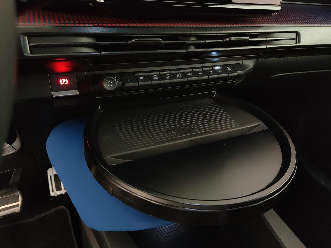 Lancia Ypsilon Hybrid e-DCT HF Line