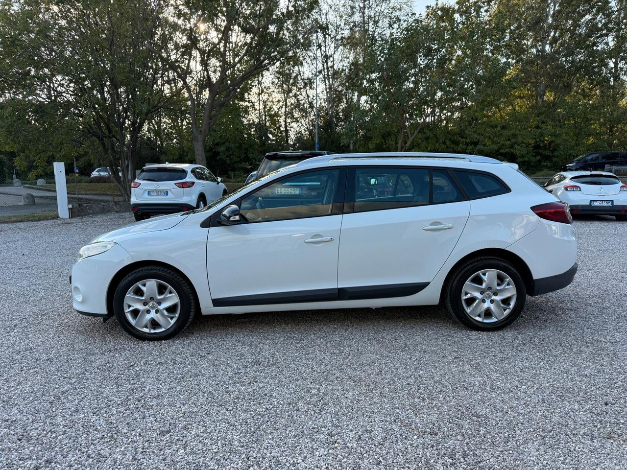 Renault Megane Mégane 1.5 dCi 110CV EDC SporTour Attractive