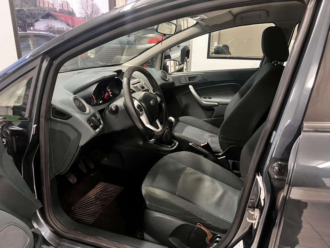 Ford Fiesta 1.4 5 porte Bz.- GPL Titanium