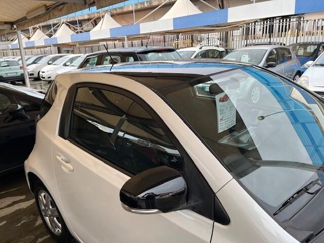 TOYOTA IQ AUTOMATICA