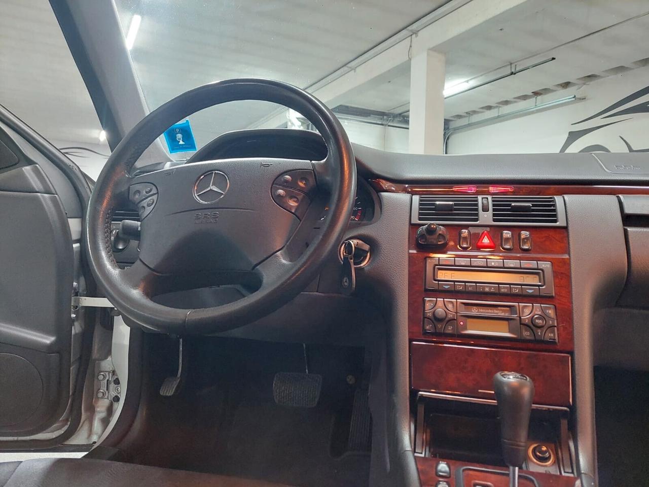 Mercedes-benz E 200 cat Avantgarde