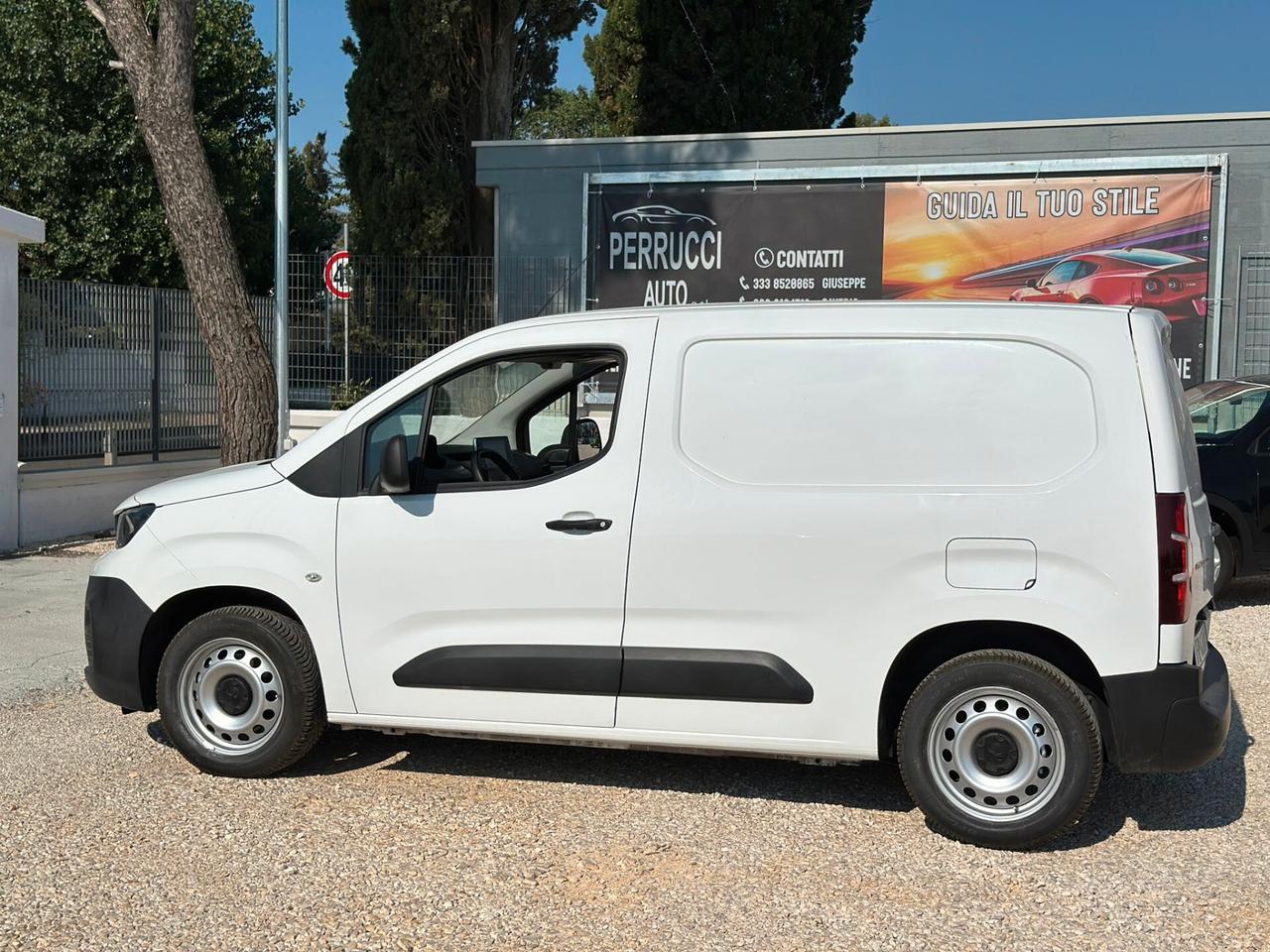 Peugeot Partner 3 posti 1.5 130CV Premium
