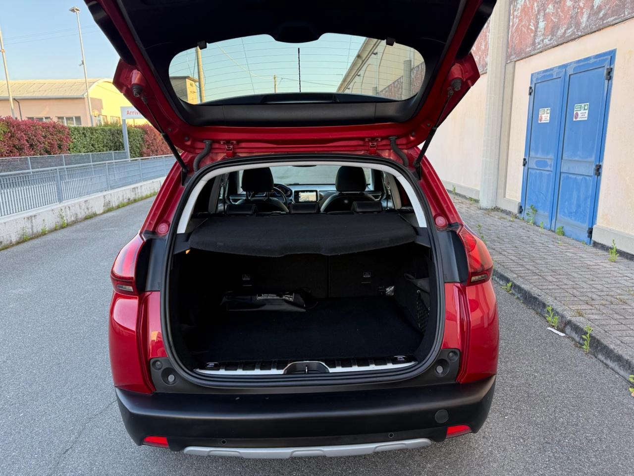 Peugeot 2008 BlueHDi 100 Allure